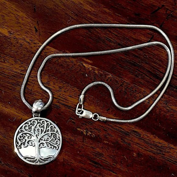 Mother of Pearl Tree of Life Sterling Silver 925 Snake Chain Necklace